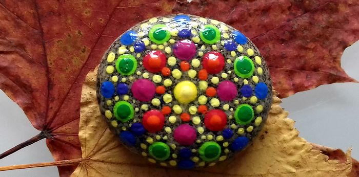 InwardArt_dottedStone.jpg